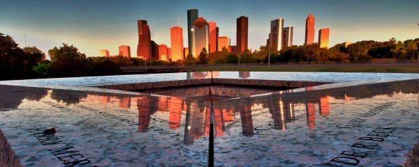 Houston-Skyline-e1382567373793.jpg